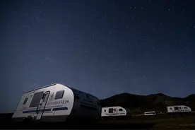 遇见赛里木湖 邂逅绝美星空图片