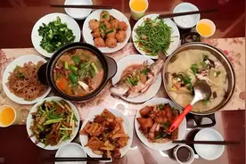 “档次”并不差，郑州单价最高的一顿“外卖年夜饭”！这价位你觉得咋样？图片