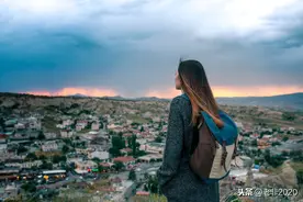 大学的一次旅行，“富二代”的女友让我感到了贫富差距图片