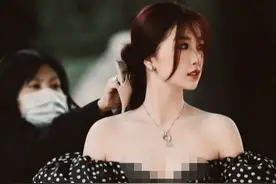 24岁虞书欣出席活动，身上不起眼项链竟值43万！网友：太羡慕图片