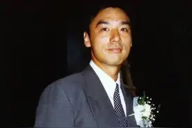 他错过邓丽君，被前妻“搞”破产，女友生子17年后结婚，​傻吗图片