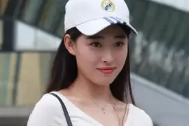 Emily美图：春风送暖，美人可心图片