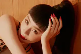 袁姗姗--性感写真，魅力迷人图片