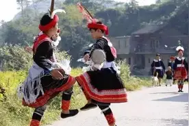 民俗大观园，云南少数民族们的习俗图片
