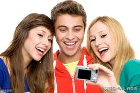 美国人发“lol”你以为他在“哈哈大笑”？你可别天真了啊图片