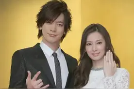 日本当红女星宣布怀孕，这对高颜值夫妻的孩子，注定赢在起跑线上图片