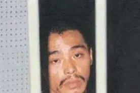 四川第一杀手，暗杀黑老大，背负9条性命，被捕后含泪提一要求图片