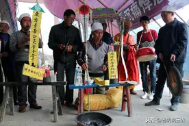 农村俗语：“丧在屋，能有福；‘双’在屋，天天哭”是咋来的？图片