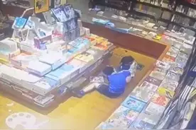 上海书店里的10岁男孩事件，世界正在惩罚拒不认错的父母图片