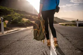 在变老的路上，向阳向暖，优雅从容图片