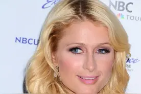 网红鼻祖希尔顿第四次订婚，对方是华尔街知名投资人，艳福不浅图片