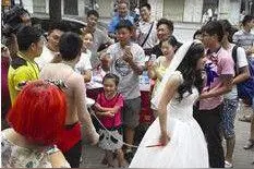 农村的结婚闹洞房习俗图片