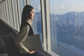 稻盛和夫：越是绝望的时候，越要转变思维，立刻马上行动起来图片