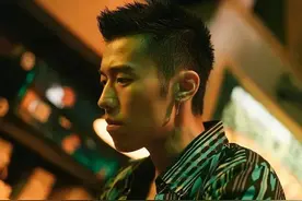 这位士力架广告里走出的男孩，成了电影里的“野马”图片
