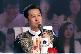 一辈子只唱红两首歌，点评刘德华唱功不行，网友：梁静茹给的勇气图片