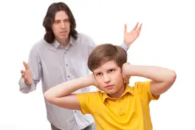 孩子犯错父母如何管教？做好“三管两不管”，孩子不优秀才怪图片