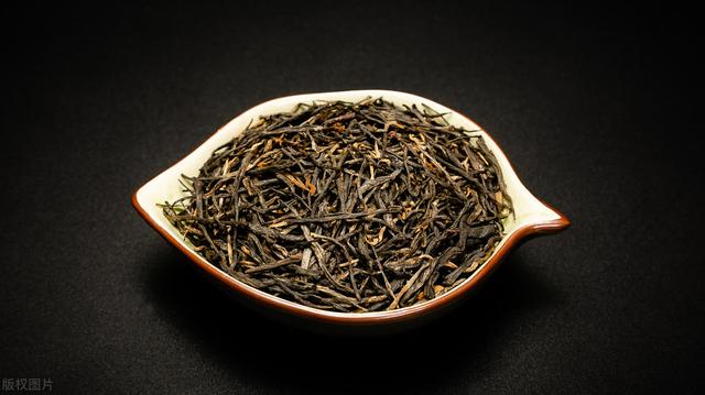 鍑ゅ簡婊囩孩鑼舵垚涓轰腑鍥藉嚭鍙ｇ孩鑼朵腑鐨勪郊浣艰€咃紝涓昏鍥犱负杩欏嚑鐐癸紵