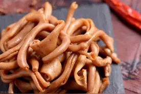 还只知道红虫、蚯蚓？钓鱼界的10大荤饵！数数你用过几种图片