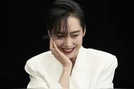 被朱茵捉奸，劈腿莫文蔚，欠债七千万：如今58岁的他怎么样了？图片