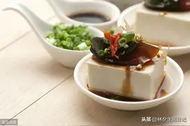 皮蛋拌豆腐图片