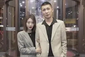 网红宏楠钓鱼时触电身亡，女友发文称，再也没人保护我了图片