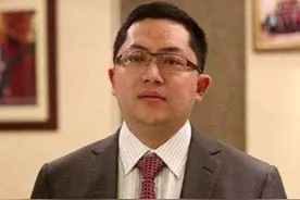 分割百亿资产！与多名女子聊骚短信曝光，河北钢铁富豪离不了婚？图片