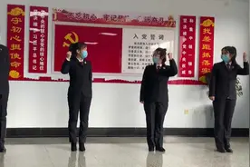手势舞  我们走在大路上图片