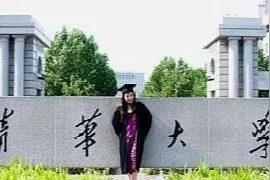 十几年前，被清华大学破格录取的蒋方舟，现在咋样了？图片