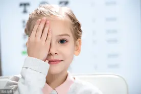孩子爱挤眉弄眼可能是病，家长该怎么做？图片