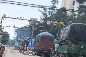 独家调查 | 疯狂大货车海口招摇入市屡禁不止，市民投诉：别让“祸”车再“横行”…图片