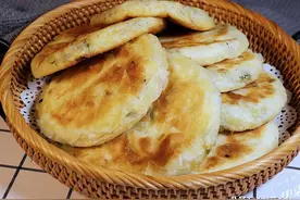葱花饼做法，不烫面不揉面，学会家庭配方，外酥里软，比买的好吃图片