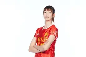 女排又一1米94新星满血复活，拦网超世界冠军，当袁心玥替身？图片