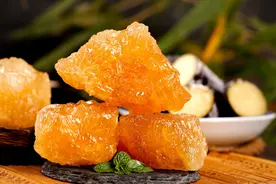 买冰糖时，选白冰糖还是黄冰糖？干货店老板：区别很大，别乱买图片