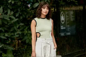 这个夏天，清凉的“镂空装”上线，让你知道什么才是极致性感图片