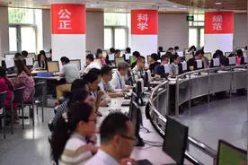 高考成绩23号出炉，如果分数与预估分数差太多，别慌，可申请复查图片