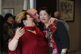 要嫁就嫁中国人？美国女孩的真实经历告诉你，中国男友有多靠谱图片