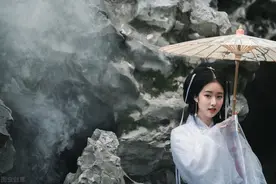 若水再淹金山寺，法海无边，白娘子是否可以安然无恙，再逢许仙图片