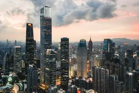 这一刻，又到了买房和炒股互道SB的时候了图片