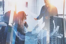 企业挖人是好事？图片