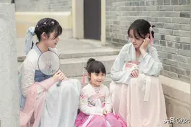 这样的萌娃复古PK小戏骨有一拼吗？图片