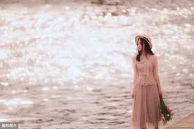 最后我们长大，喜欢过少年，我也会活成自己喜欢的样子 ​​​​图片