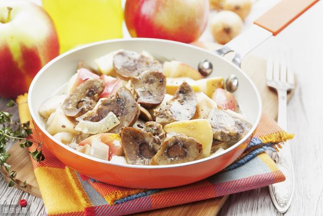 糖尿病人有5个症状，要抓紧查肾了，科学防肾病方法早知道