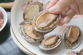 入秋后鲍鱼正确吃法，6只做一锅，香醇浓厚又美味，做法步骤简单图片