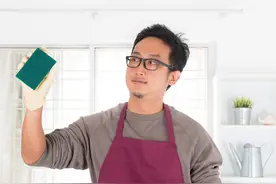 那些以家务为乐的爸爸妈妈，在家务后面，都藏满了爱图片