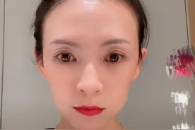 41岁章子怡近照眼神涣散，尖下巴似锥子，被指瘦得只剩皮？图片