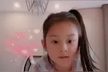 7岁甜馨长大了！变女汉子挑战加速平板支撑，越来越像爸爸贾乃亮图片