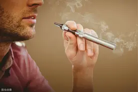 电子烟吸入的气雾( 雾化烟) 可引起肺部损伤图片