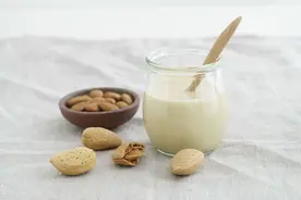 蜂王浆中的蛋白质与人类健康有什么关系？图片