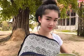 行走在乡间那破败场景和遇见那“女人”最让人动容图片