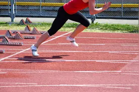 山西2名大学生体测替考被取消学位：校园内有多个“替考群”，价格通常为100元，老师“看破不说破”图片